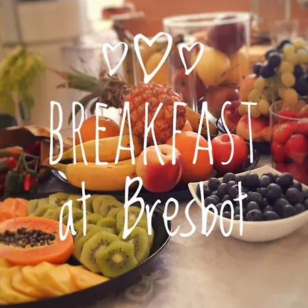 Bed & Breakfast Bresbot